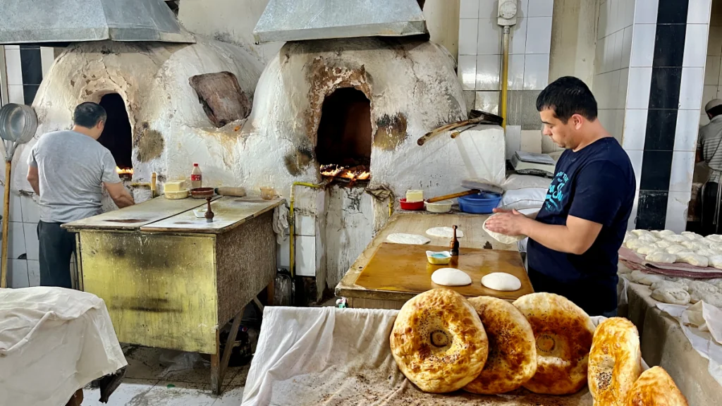 Att göra i Tasjkent i Uzbekistan - Chorsu Bazaar