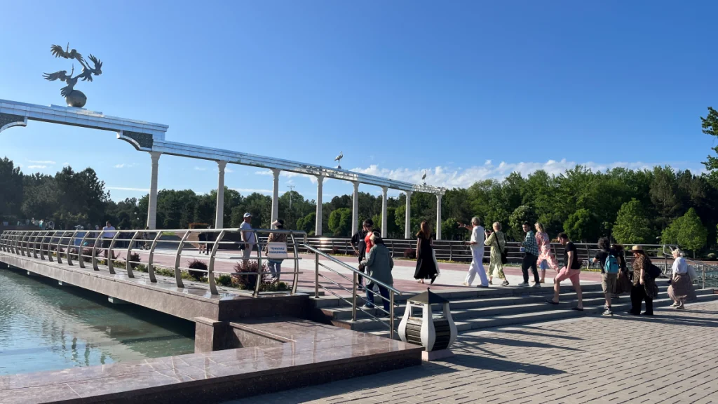 Att göra i Tasjkent i Uzbekistan - Independence Square