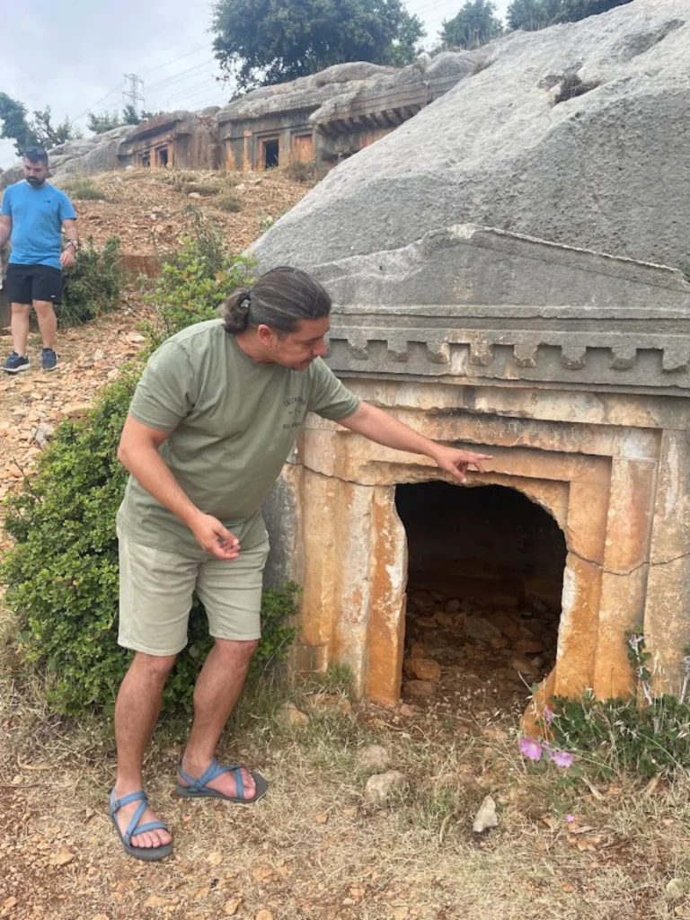 Historiska platser utanför Antalya - Limyra