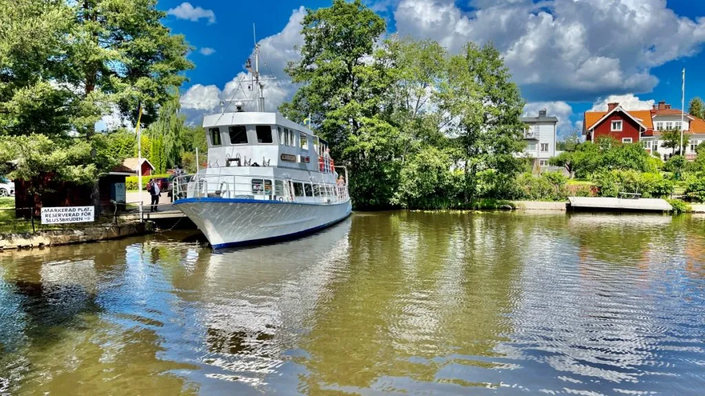 Att göra i Falun i Dalarna - båttur med Slussbruden