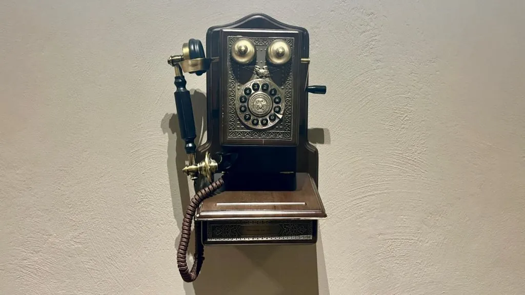 Telefon i gammal stil