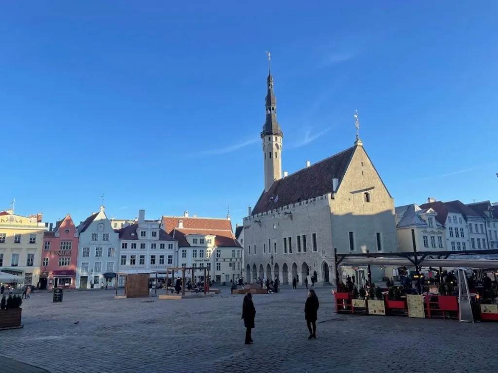 batch Stora torget i gamla stan i Tallin