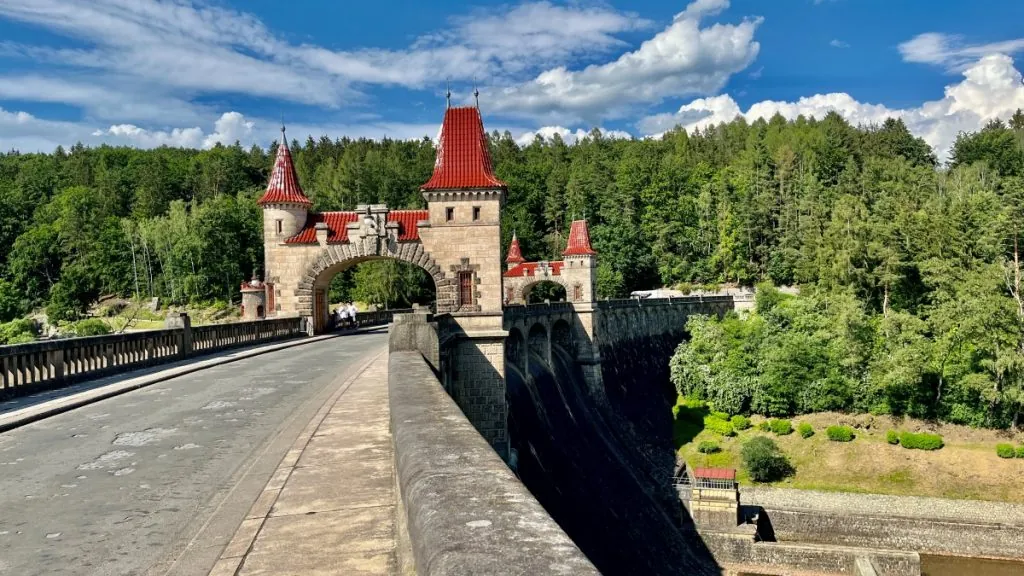 Royal Forest Dam i Tjeckien - Přehrada Les Království